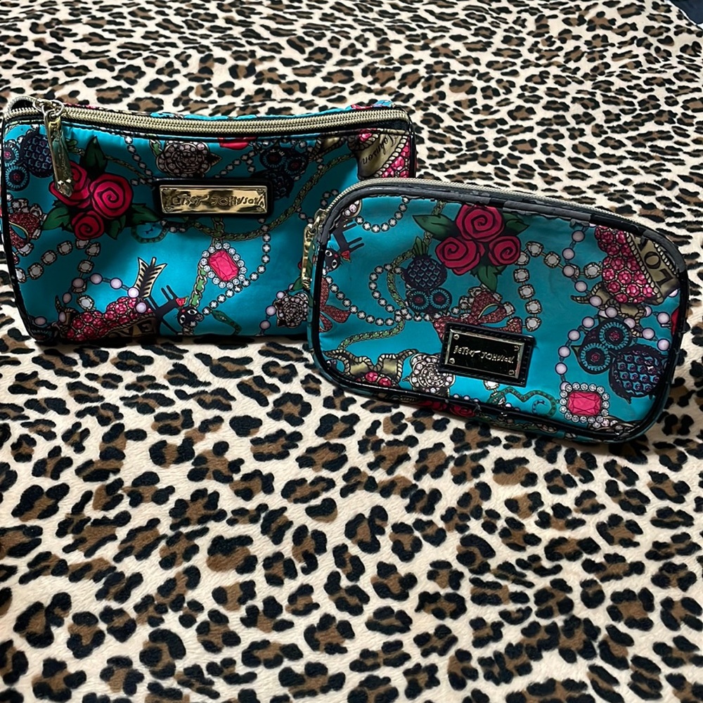 BETSEY JOHNSON 🌹 Cosmetic Makeup Bag  Set Bundle Zipper Rose Jewel Love Travel